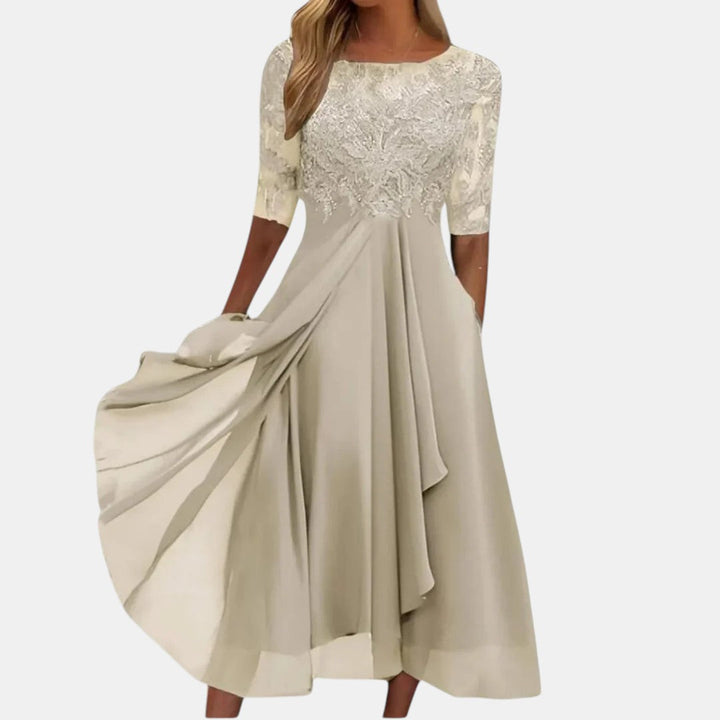 Chloe | Elegancka Koronkowa Sukienka