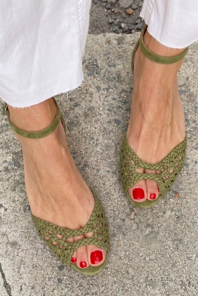 Isadora | Elegantly Crafted Sandals