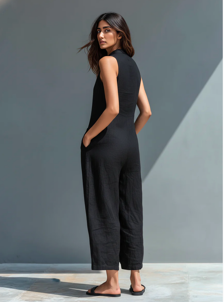 Bezramienny Minimalistyczny Jumpsuit