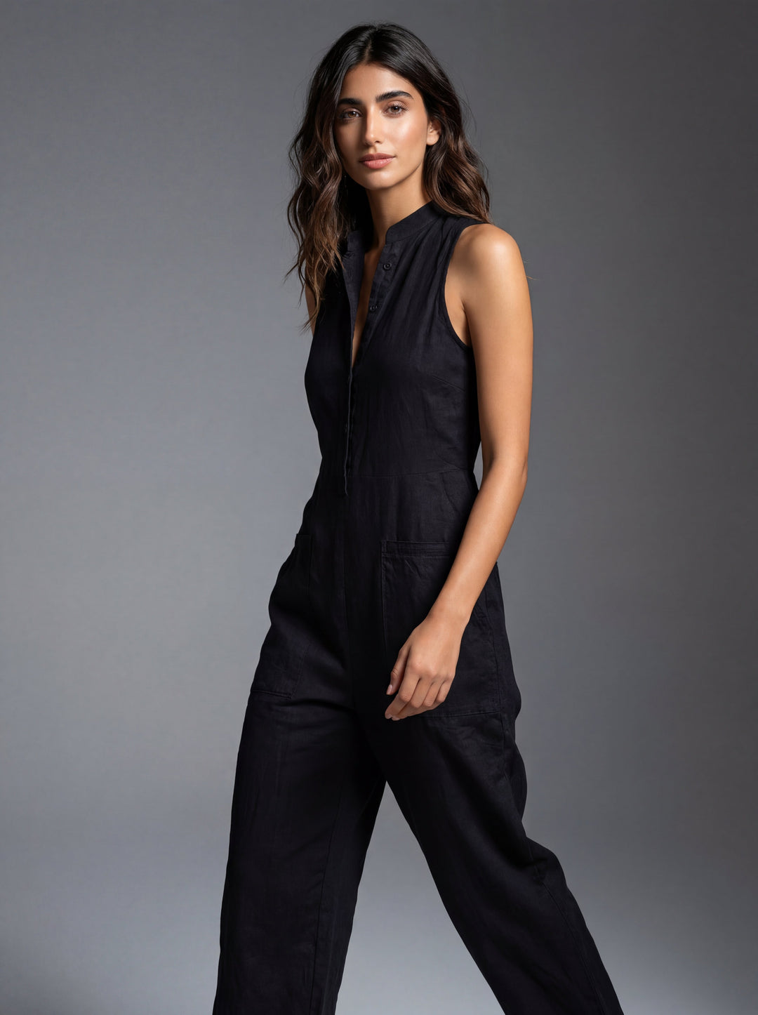 Bezramienny Minimalistyczny Jumpsuit