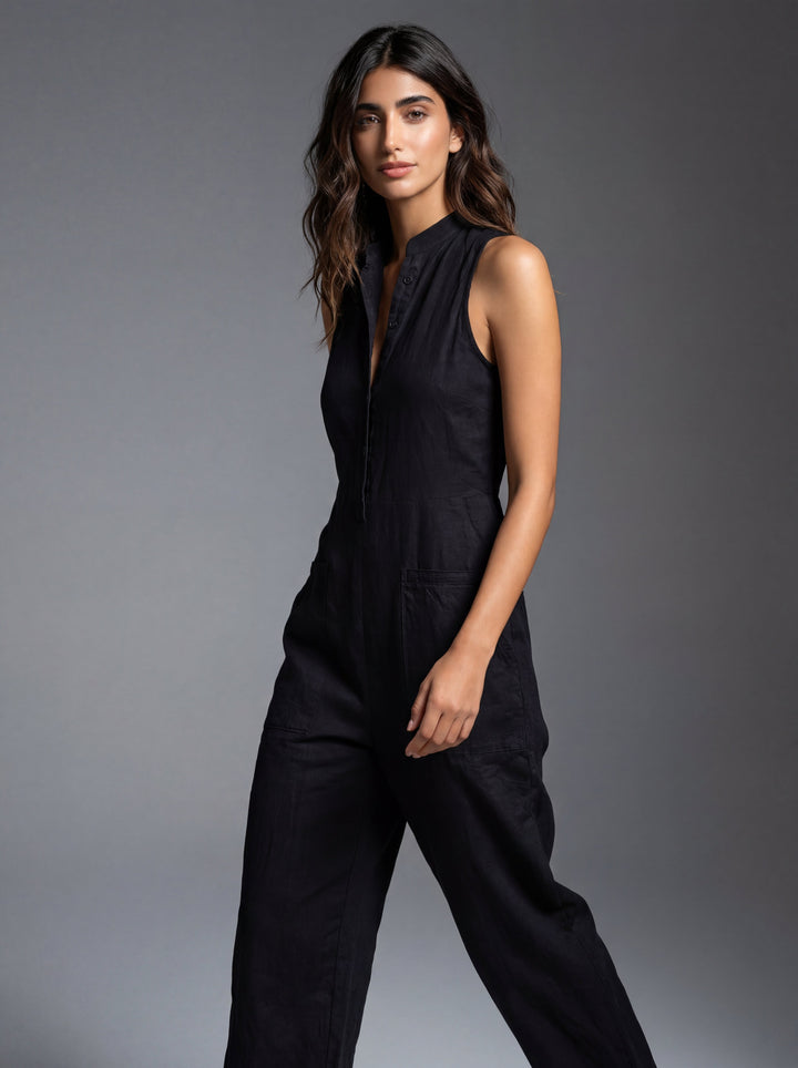 Bezramienny Minimalistyczny Jumpsuit